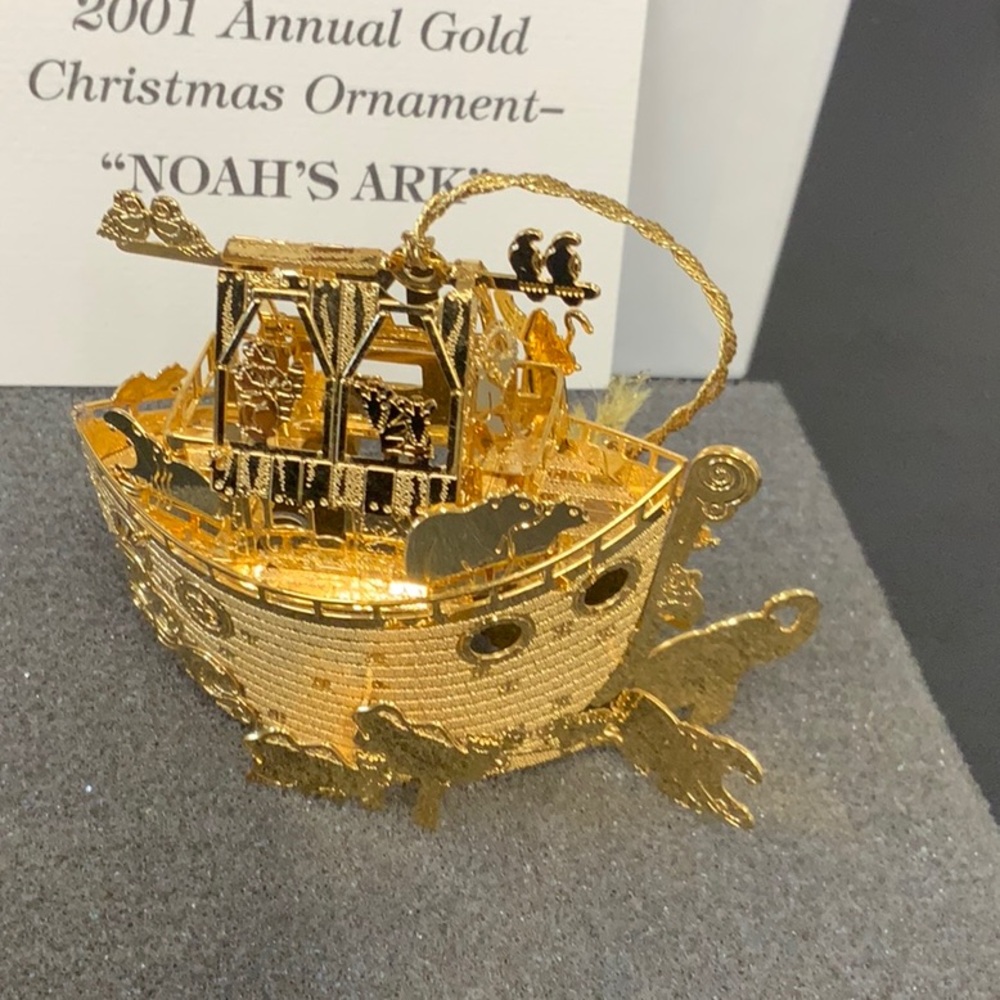 2001 23kt gold plated Noah’s Ark Christmas Ornament - Picture 2 of 4